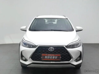 2022 Toyota Yaris L X XP150 Рестайлинг, белый, 1250000 рублей, вид 2