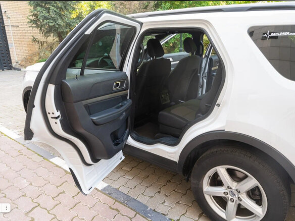 2018 Ford Explorer V Рестайлинг 2, белый, 2001000 рублей - вид 8