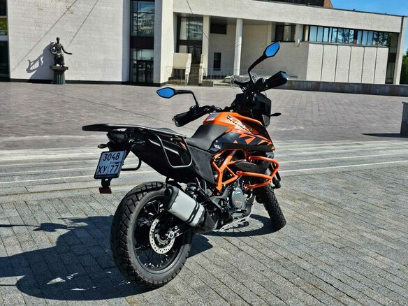 2023 KTM 390 Adventure, чёрный, 600000 рублей - вид 3