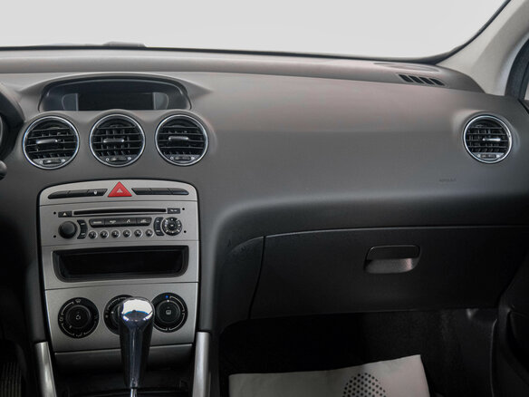 2011 Peugeot 308 I Рестайлинг, серебристый - вид 13