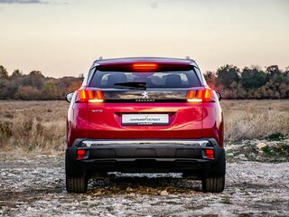 2018 Peugeot 3008 II, красный, 1750000 рублей, вид 4