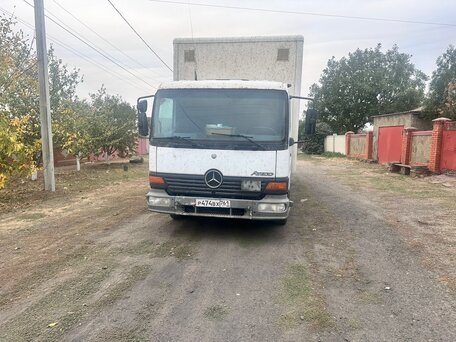 1998 Mercedes-Benz Atego, белый, 950000 рублей, вид 2