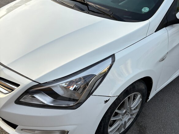 2015 Hyundai Solaris I Рестайлинг, белый, 550000 рублей - вид 15