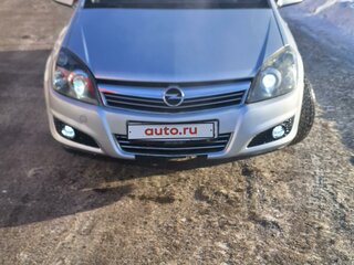 2007 Opel Astra H Рестайлинг, серебристый, 600000 рублей, вид 1