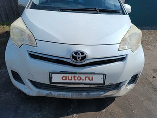 2012 Toyota Ractis II, белый, 980000 рублей, вид 4