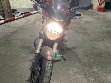 2015 Ducati Monster 796, красный, 600000 рублей, вид 4