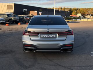2021 BMW 7 серии Long 740Li xDrive VI (G11/G12) Рестайлинг, серый, 5500000 рублей, вид 5