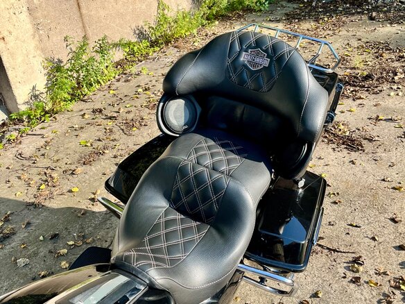 2010 Harley-Davidson Electra Glide, фиолетовый, 1000000 рублей - вид 5