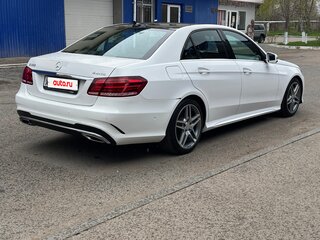 2013 Mercedes-Benz E-Класс 300 IV (W212, S212, C207) Рестайлинг, белый, 2300000 рублей, вид 4