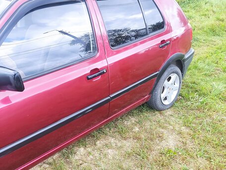1992 Volkswagen Golf III, красный, 380000 рублей, вид 4