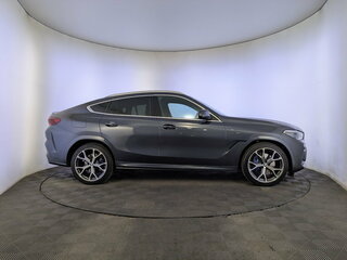 2021 BMW X6 30d III (G06), серый, 7800000 рублей, вид 4