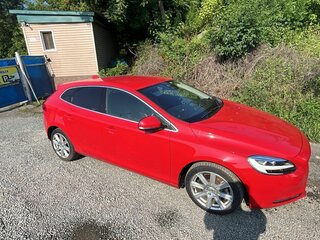 2017 Volvo V40 ECO II Рестайлинг, красный, 1360000 рублей, вид 4