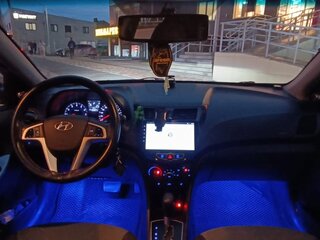2013 Hyundai Solaris I, серебристый, 1100000 рублей, вид 3
