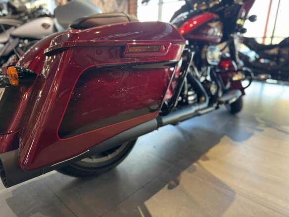 2023 Harley-Davidson Road Glide Special, пурпурный, 3690000 рублей - вид 13