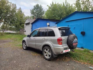 2001 Toyota RAV4 II (XA20), серебристый, 410000 рублей, вид 2