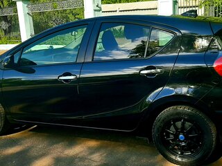 2018 Toyota Aqua I Рестайлинг 2, чёрный, 1380000 рублей, вид 4