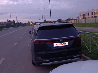 2021 Kia Carnival IV, чёрный, 2500000 рублей, вид 4