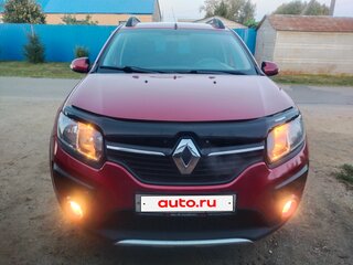 2015 Renault Sandero Stepway II, красный, 800000 рублей, вид 3