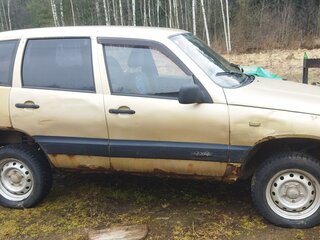2004 Chevrolet Niva I, бежевый, 190000 рублей, вид 2