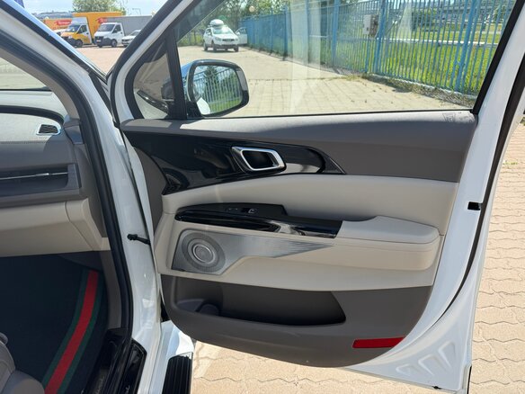 2020 Kia Carnival IV, белый, 3750000 рублей - вид 28