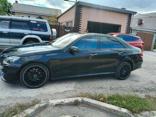 2010 Mercedes-Benz E-Класс 350 IV (W212, S212, C207), чёрный, 1400000 рублей, вид 3