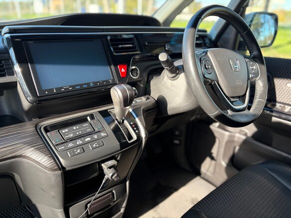 2015 Honda Stepwgn Spada V, белый, 1600000 рублей - вид 28