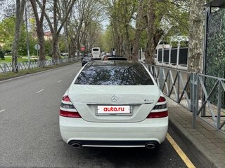 2008 Mercedes-Benz S-Класс 550 V (W221), белый, 2550000 рублей, вид 1
