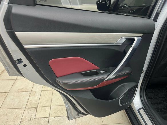 2021 Geely Coolray I, серебристый, 1670000 рублей - вид 15