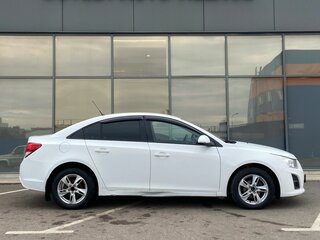 2013 Chevrolet Cruze I Рестайлинг, белый, 549000 рублей, вид 3