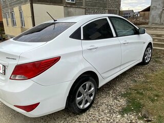 2015 Hyundai Solaris I Рестайлинг, белый, 770000 рублей, вид 4