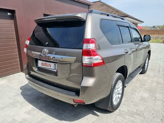 2016 Toyota Land Cruiser Prado 6-speed 150 Series Рестайлинг 1, коричневый, 4850000 рублей, вид 2