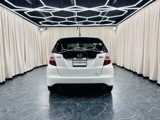 2010 Honda Fit II, белый, 999000 рублей, вид 5