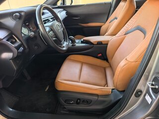 2023 Lexus UX 300e I, серебристый, 2899666 рублей, вид 4