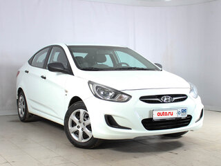 2013 Hyundai Solaris I, белый, 720000 рублей, вид 2