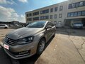 2015 Volkswagen Polo V Рестайлинг, бежевый, 1379000 рублей