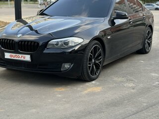 2013 BMW 5 серии 520d VI (F10/F11/F07), чёрный, 1900000 рублей, вид 1