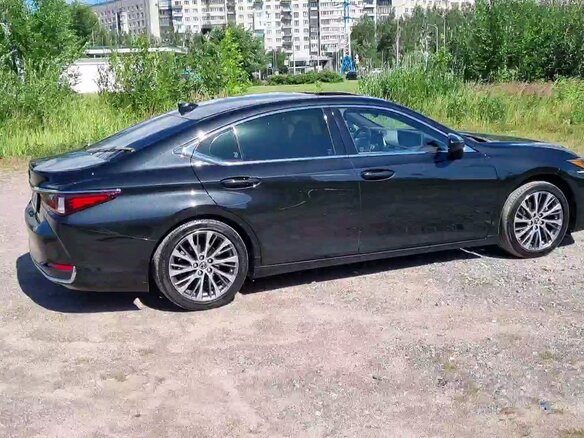2020 Lexus ES 250 VII, чёрный, 3800000 рублей - вид 5
