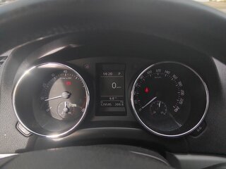 2013 Skoda Yeti I, серебристый, 890000 рублей, вид 5