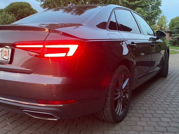 2019 Audi A4 V (B9), коричневый, 2300000 рублей - вид 3