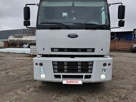 2009 Ford Cargo 25xx, белый, 2250000 рублей, вид 1