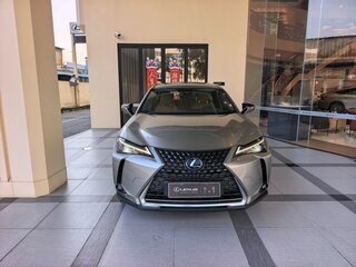 2023 Lexus UX 300e I, серебристый, 2899666 рублей, вид 2