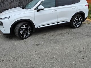 2021 Hyundai Santa Fe IV Рестайлинг, белый, 4200000 рублей, вид 4