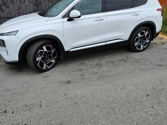 2021 Hyundai Santa Fe IV Рестайлинг, белый, 4200000 рублей - вид 3