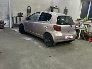 2002 Toyota Vitz I (P10), розовый, 280000 рублей, вид 5