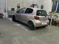 2002 Toyota Vitz I (P10), розовый, 280000 рублей - вид 4