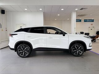 2026 Omoda C5 II, белый, 2290000 рублей, вид 4