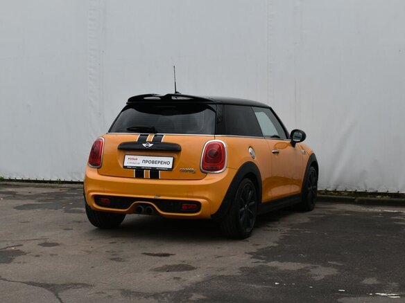 2014 Mini Hatch Cooper S III (F55/F56), жёлтый - вид 4