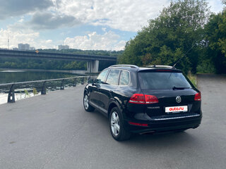 2010 Volkswagen Touareg II, чёрный, 2450000 рублей, вид 5
