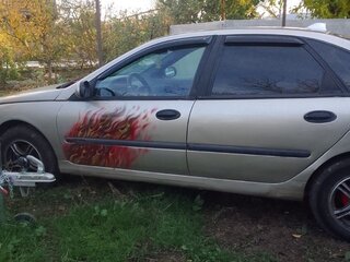 2000 Renault Laguna I, жёлтый, 333000 рублей, вид 4
