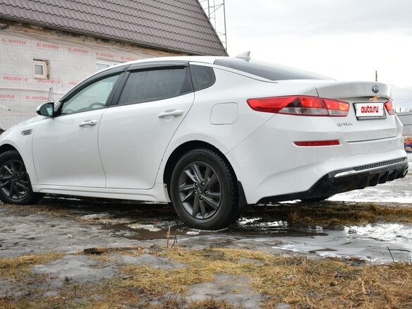 2019 Kia Optima IV Рестайлинг, белый, 1650000 рублей - вид 7